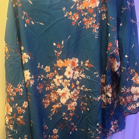 Floral Blue Women's Top - Picture 3 of 3